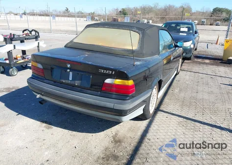 1995 BMW 318 Ic z USA, uszkodzony, nr VIN WBABK5329SEC84411